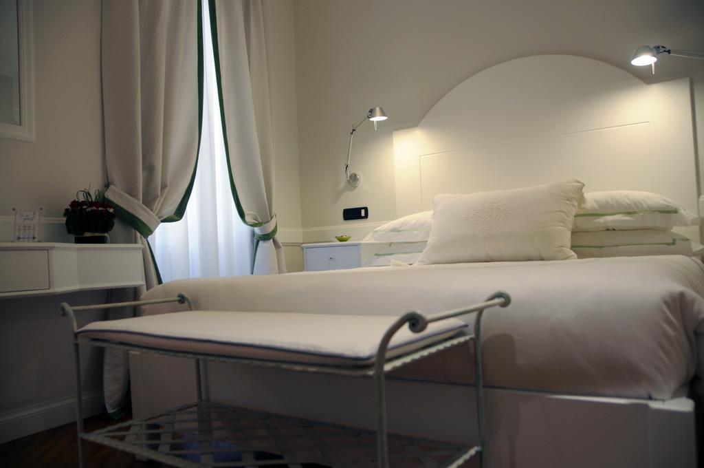 Suite Fontana Di Trevi Rom Zimmer foto