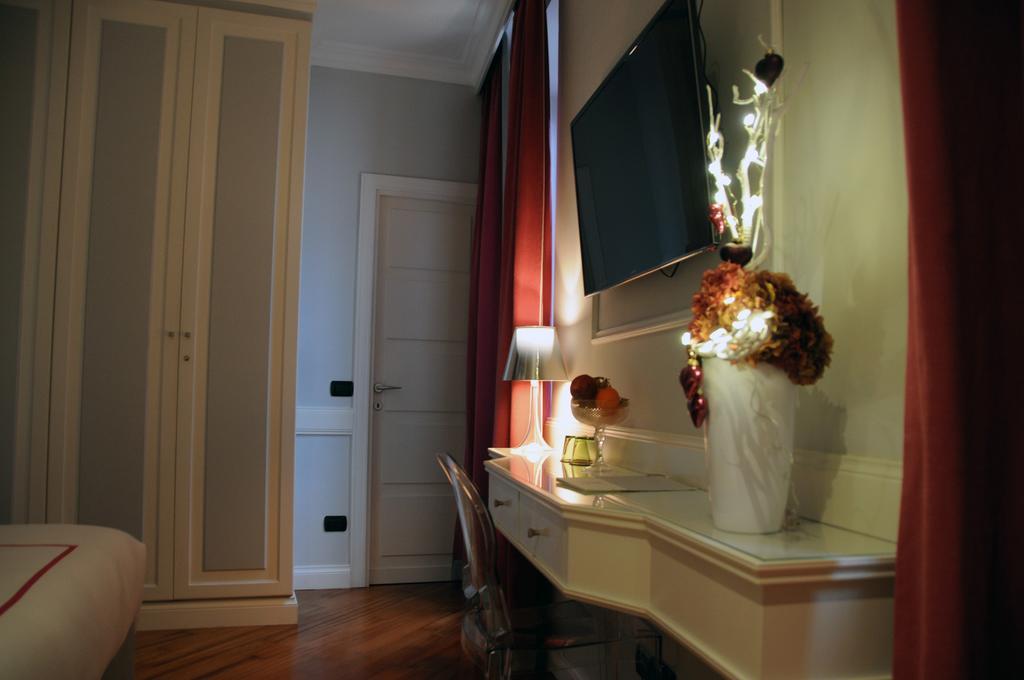 Suite Fontana Di Trevi Rom Zimmer foto